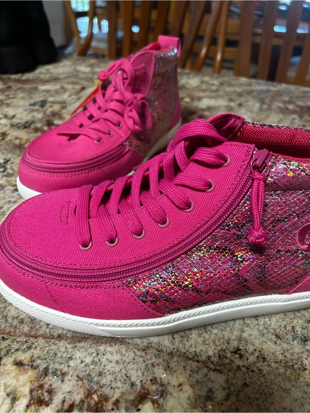 NWT Billy Girl’s 7 Extra Wide High-Top Sneakers Bright Pink Easy Zip Off & On